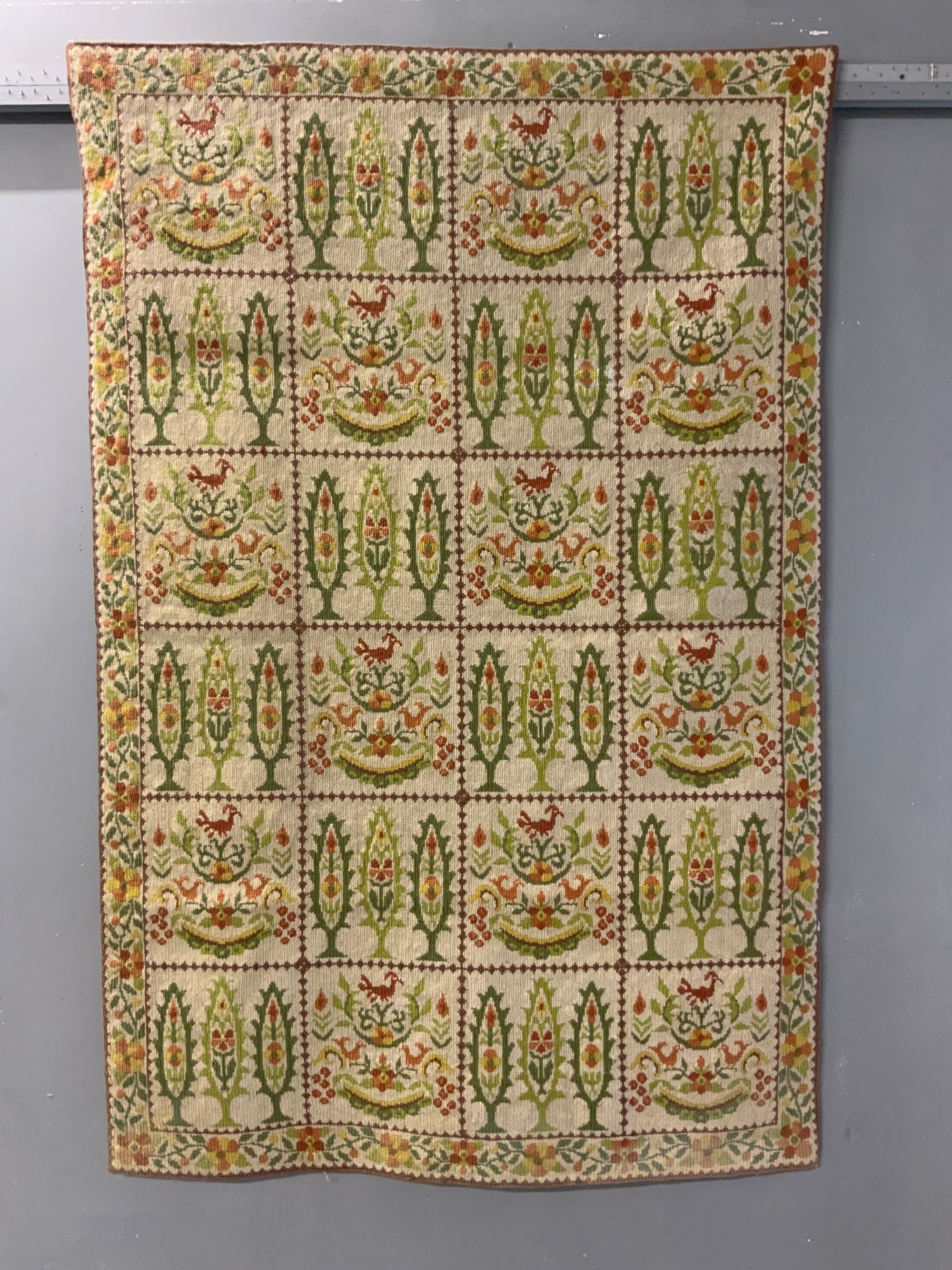 European needlework rug (170 x 111cm)