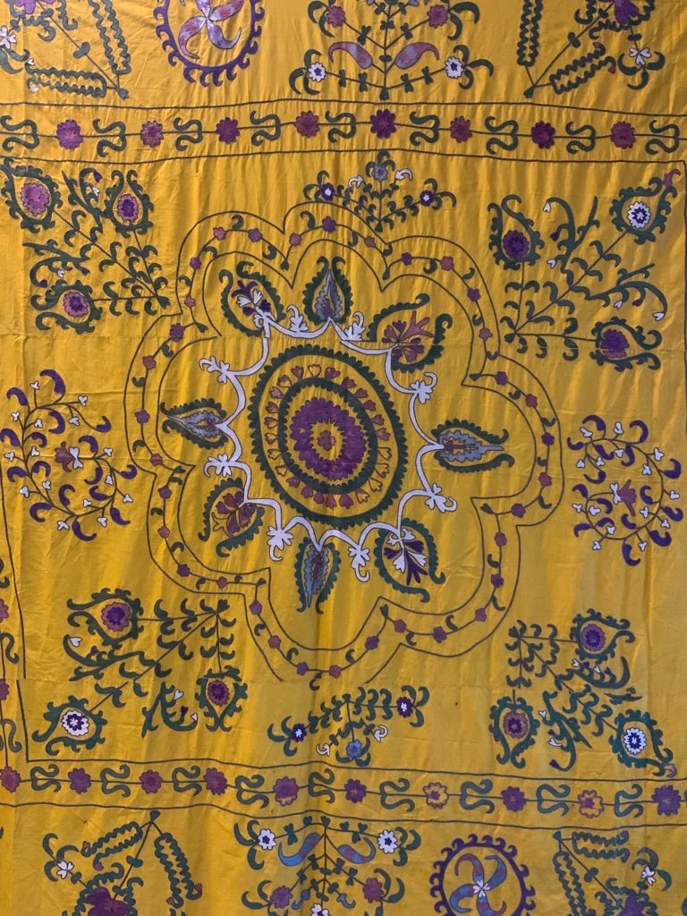 Tashkent suzani embroidery (210 x 240cm)