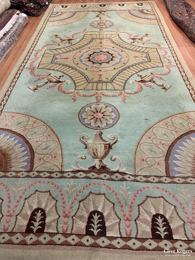 Donegal Oversize Carpet (550 X 262Cm) Carpet