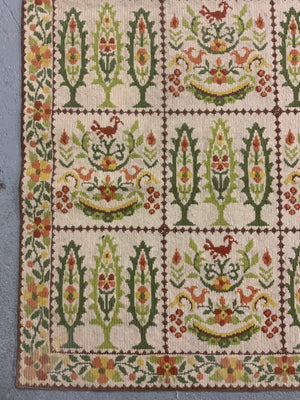 European needlework rug (170 x 111cm)