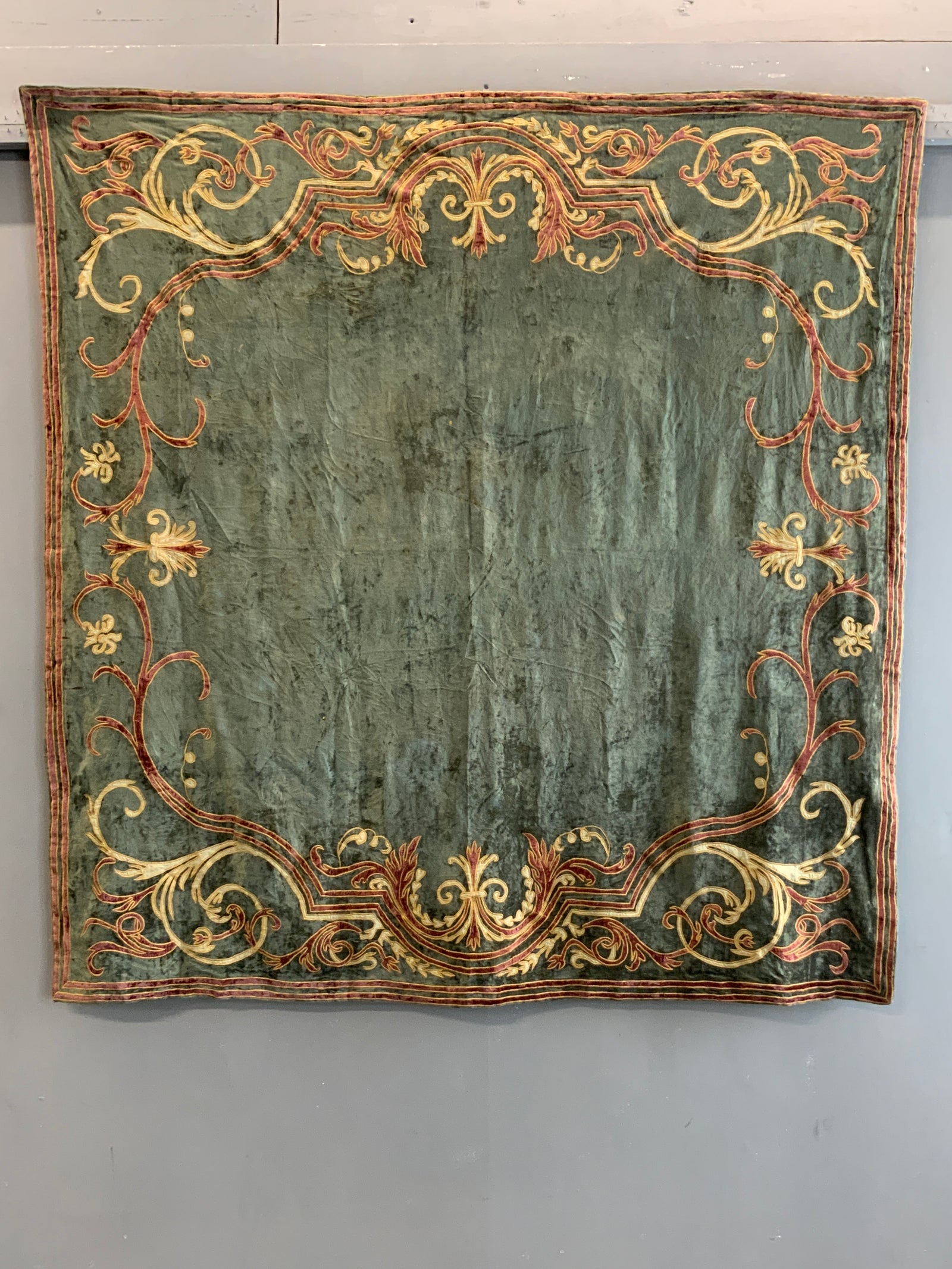 Italian applique on silk velvet (142 x 138cm)