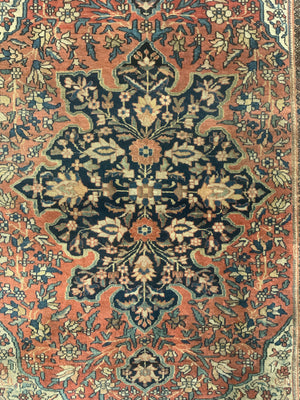 Pair of vintage Sarouk rugs (140 x 105cm)