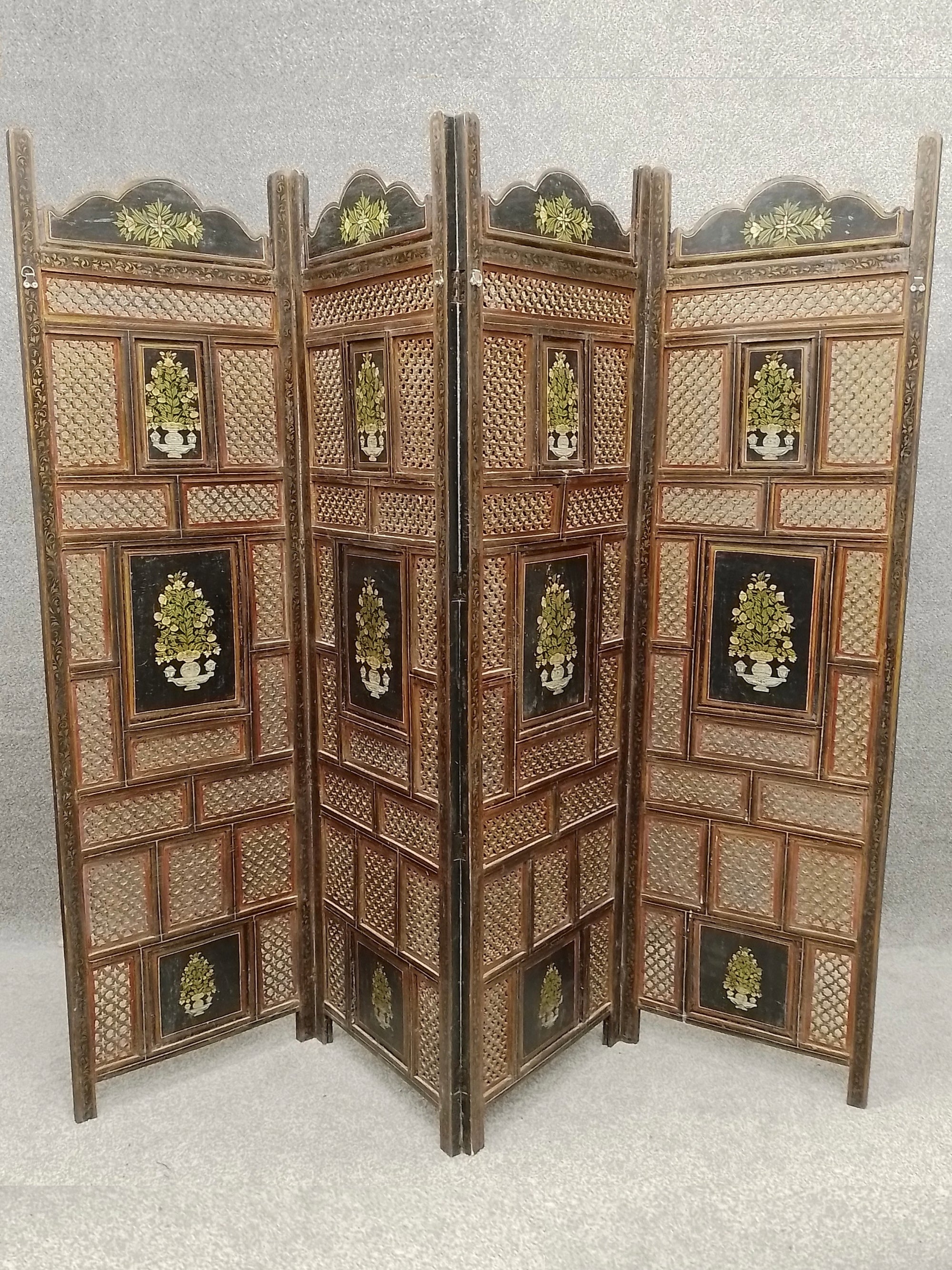 Indian vintage painted and fretwork screen (117 x 204cm)