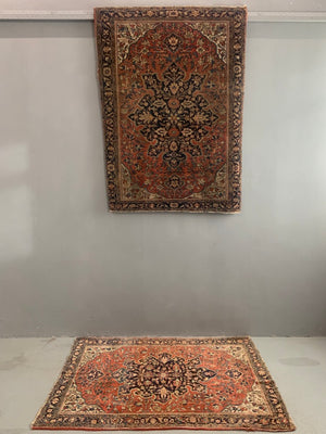Pair of vintage Sarouk rugs (140 x 105cm)