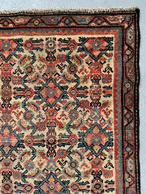 Small Hamadan antique rug (168 x 97cm)