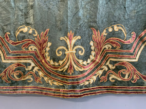 Italian applique on silk velvet (142 x 138cm)