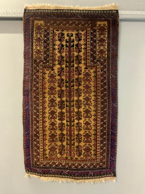 Balouch prayer rug with camel ground (125 x 72cm)