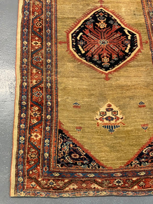 Antique Ferreghan rug (190 x 109cm)