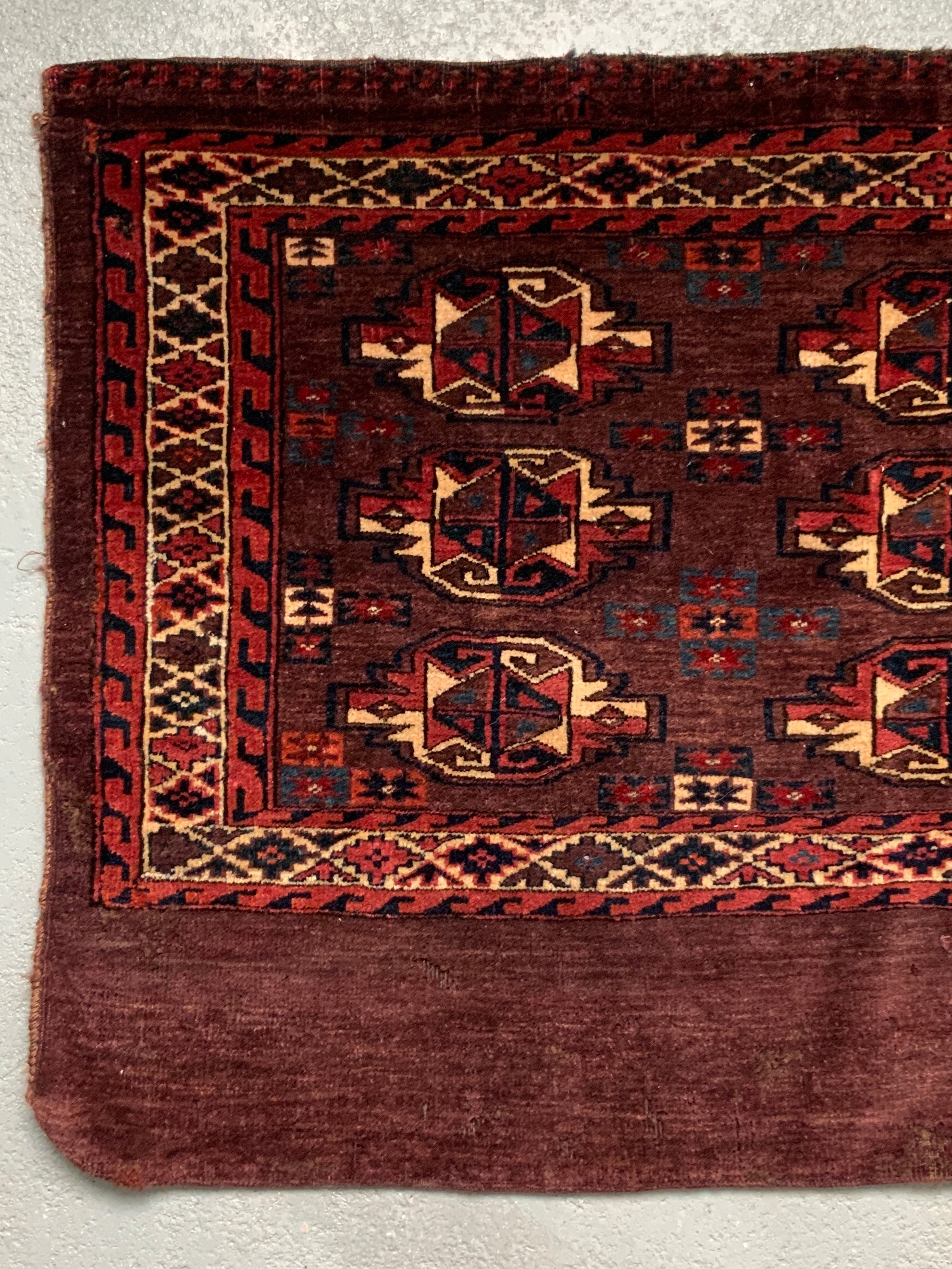 Turkmen Yomut antique chuval bagface (122 x 76cm)
