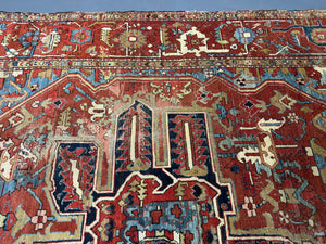 Karajah antique oversize carpet (400 x 327cm)