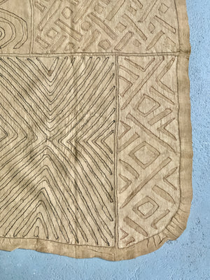 Congolese raffia skirt (369 x 79cm)