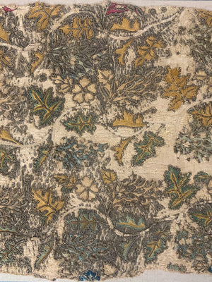 15/16th c. antique embroidered fragment possibly Burgundian (85 x 48cm)