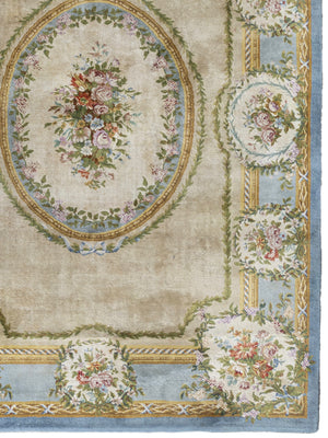 Savonnerie design oversize carpet (492 x 347cm)