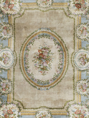 Savonnerie design oversize carpet (492 x 347cm)