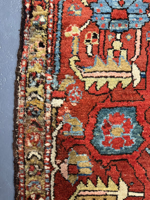 Karajah antique oversize carpet (400 x 327cm)