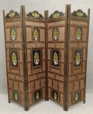 Indian vintage painted and fretwork screen (117 x 204cm)