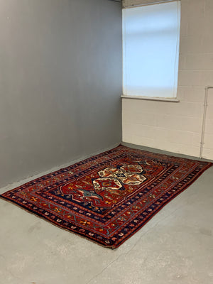 Louri medallion small carpet (235 x 167cm)