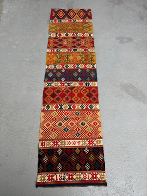 Swedish vintage wool drättaduk bench cover / runner / hanging (183 x 48cm)