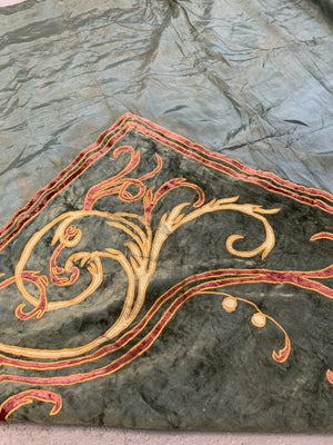 Italian applique on silk velvet (142 x 138cm)