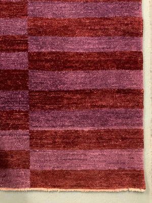 Indian two-tone contemporary design rug (253 x 165cm)