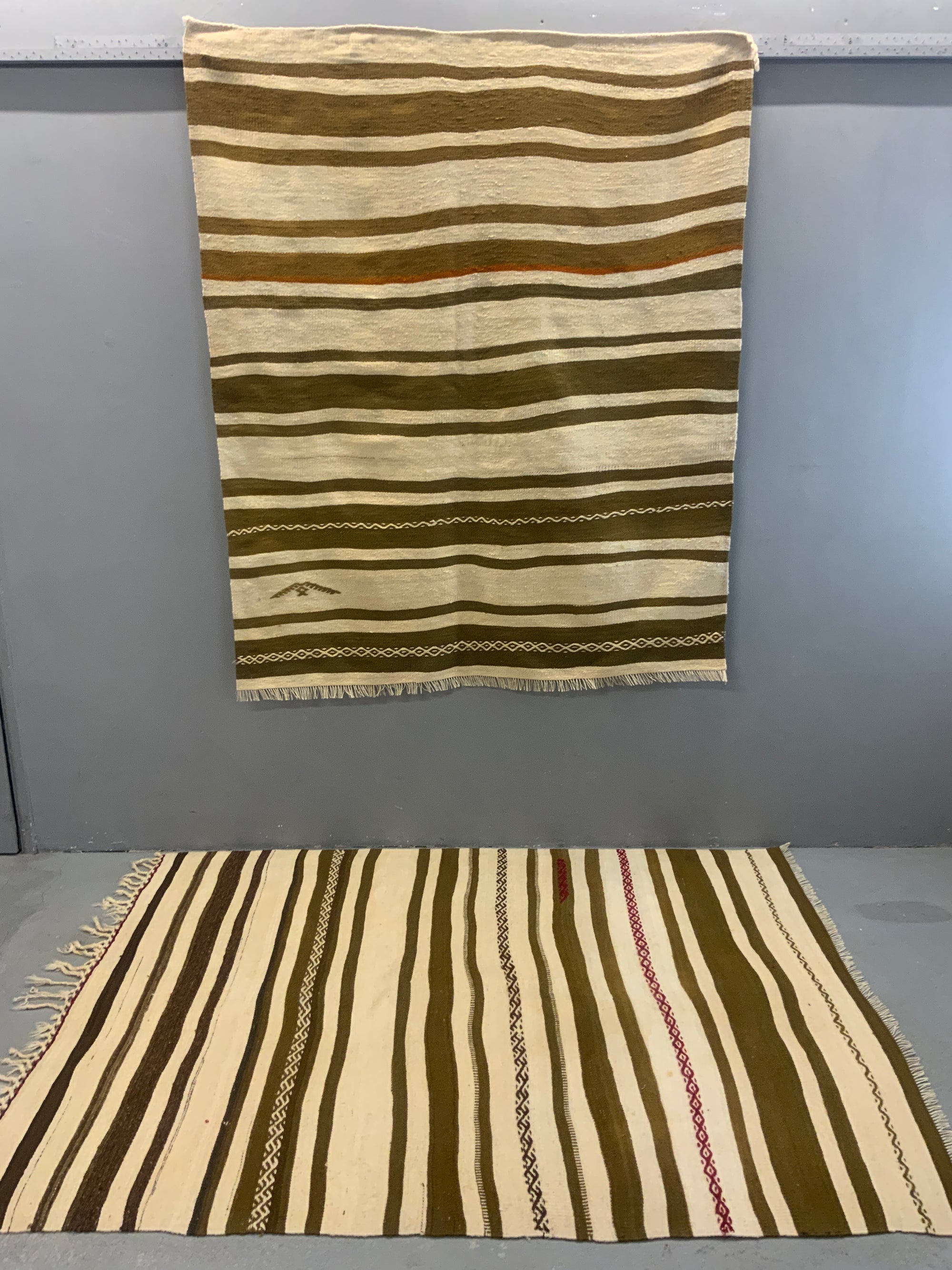 Pair of Turkish heavy wool plainweave kilims (190 x 150cm) [2]
