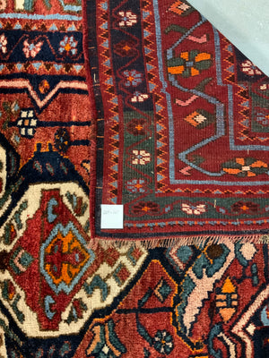 Louri medallion small carpet (235 x 167cm)