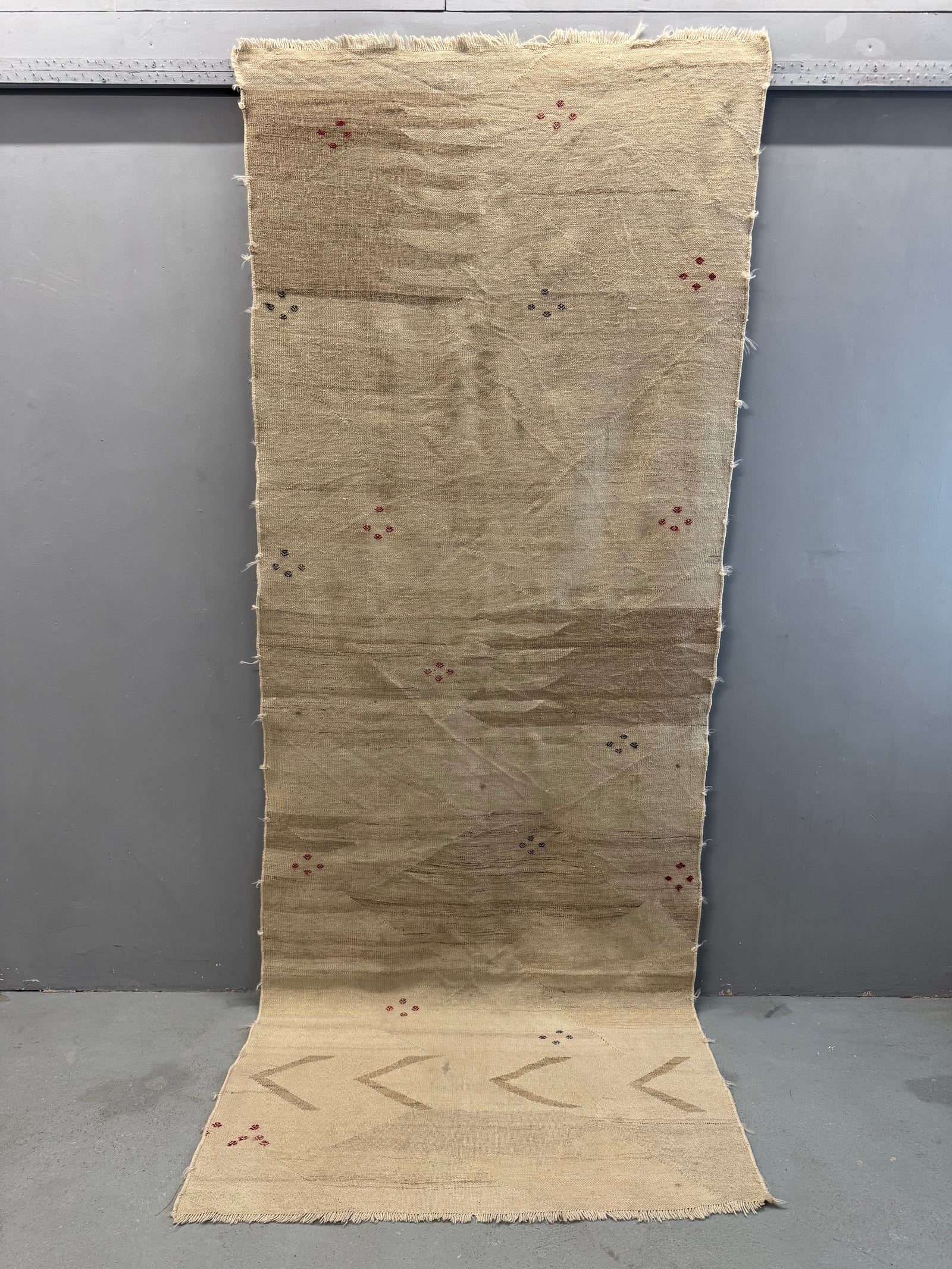 Vintage pale flatweave kilim fragment (305 x 119cm)