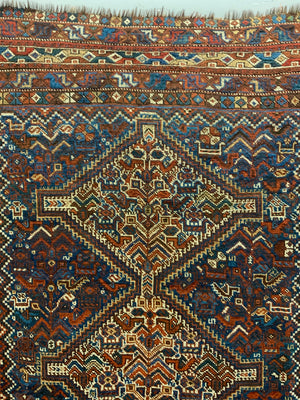 Khamseh 'morghi' rug (217 x 168cm)