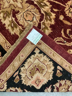 Indian 'Ziegler' type carpet (306 x 250cm)