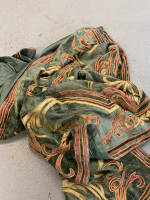 Italian applique on silk velvet (142 x 138cm)