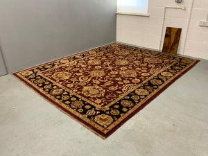 Indian 'Ziegler' type carpet (306 x 250cm)