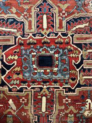 Karajah antique oversize carpet (400 x 327cm)