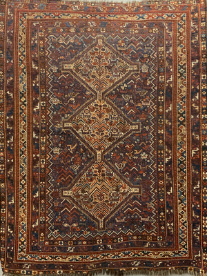 Khamseh 'morghi' rug (217 x 168cm)