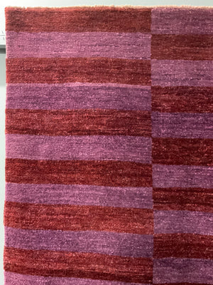 Indian two-tone contemporary design rug (253 x 165cm)