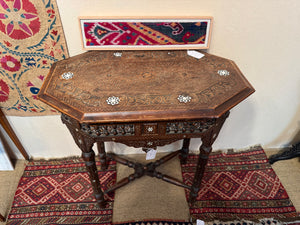 Damascus carved table with MOP inlay (79 x 75 x 47cm)