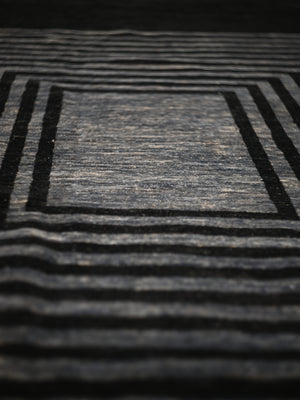 Indian hand made carpet (289 x 203cm) *new