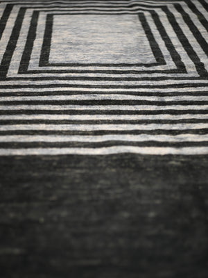 Indian hand made carpet (289 x 203cm) *new