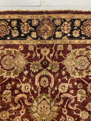 Indian 'Ziegler' type carpet (306 x 250cm)