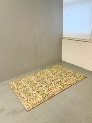 European needlework rug (170 x 111cm)