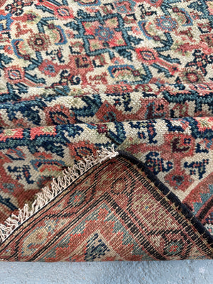 Small Hamadan antique rug (168 x 97cm)