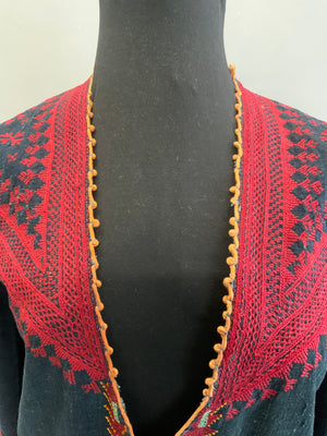 Syrian embroidered vintage robe in Palestinan style