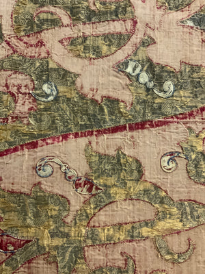Italian antique 'Cloth of Gold' fragment (94 x 52.5cm)