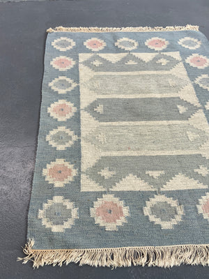 Swedish Rölakand flatweave rug (191 x 141cm)