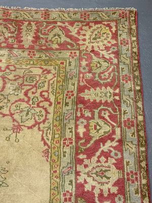 Indian antique pale colour carpet (306 x 292cm)