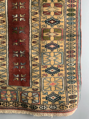 Turkish Melas modern rug with niche design (142 x 87cm) *AF