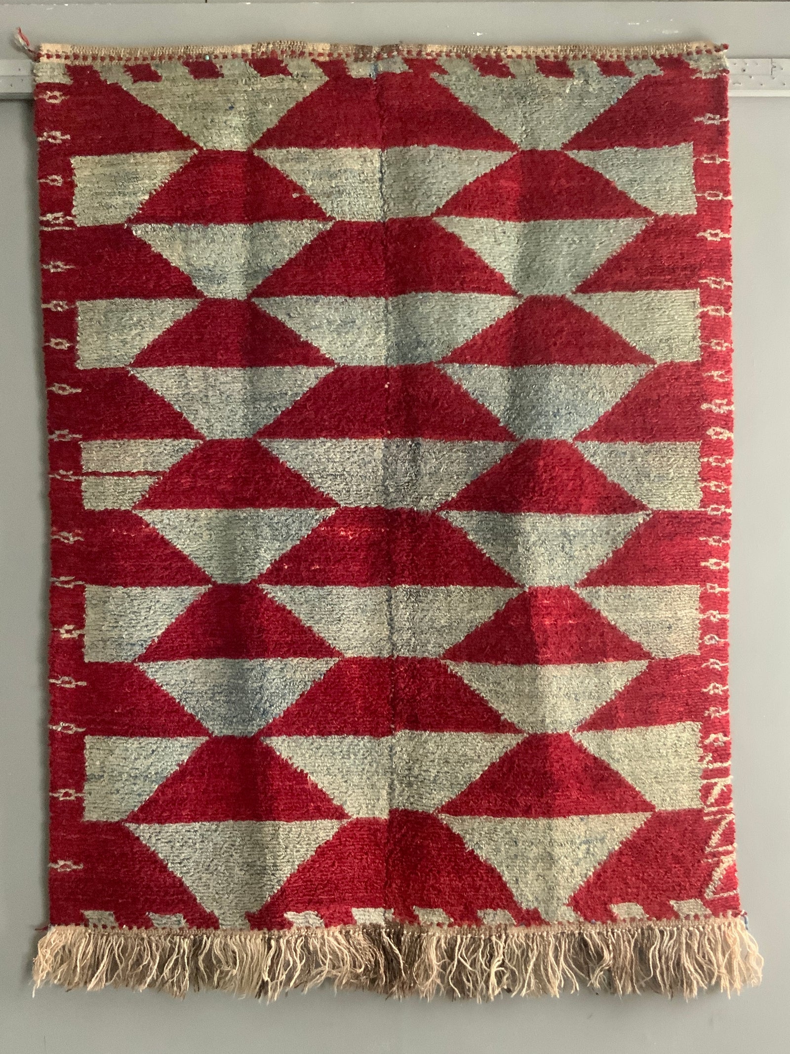 Turkish Obruk looped pile vintage Çeki Tülü rug (148 x 117cm)