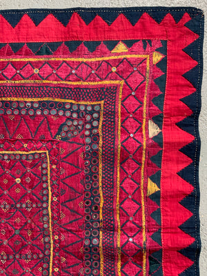 Indian Gujarat vintage floss silk embroidery (92 x 89)