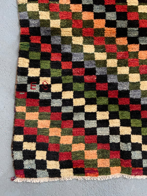 Turkish Karapinar chequered rug (135 x 100)