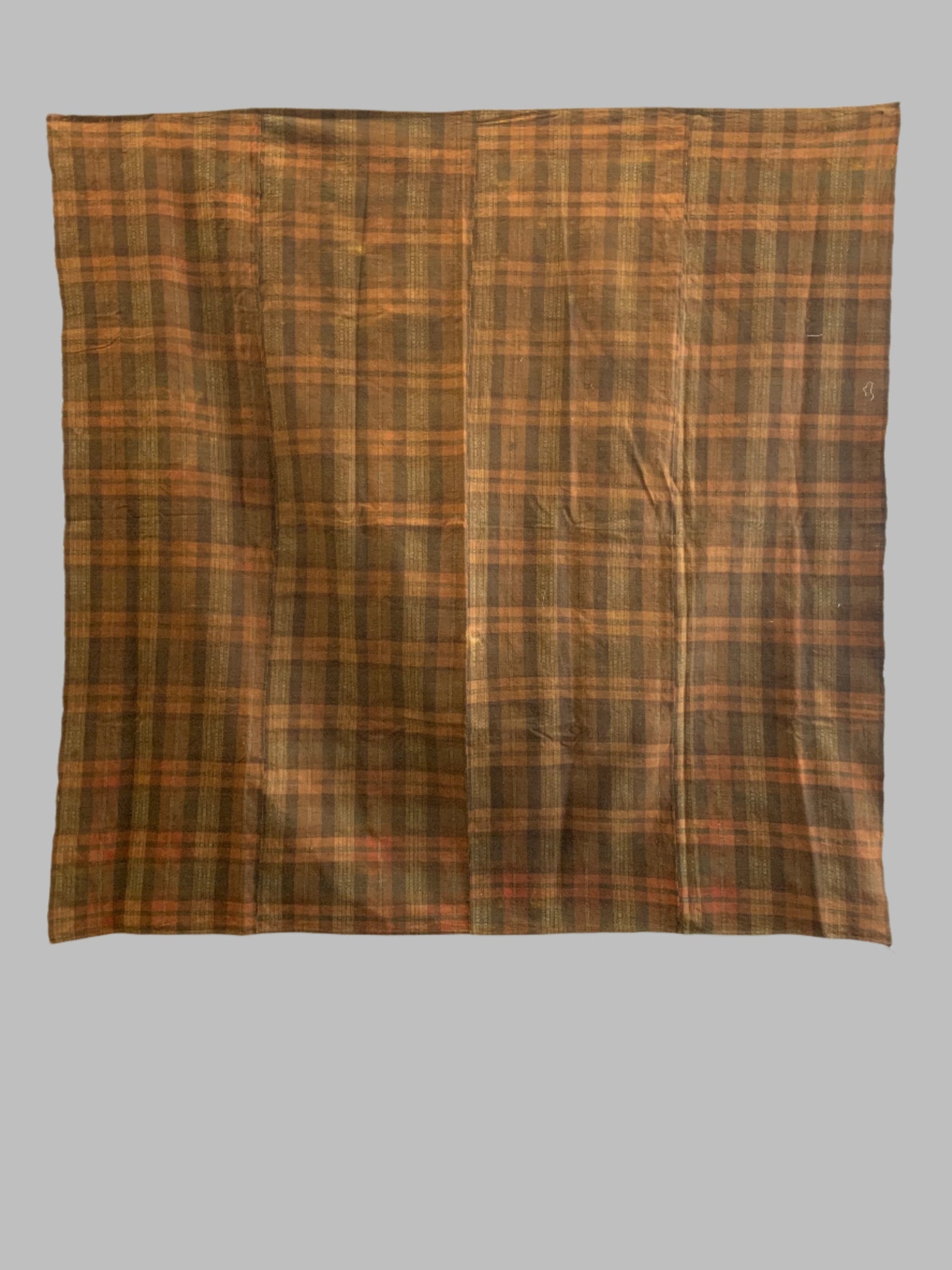 Vintage plaid handmade cloth (177 x 172cm)