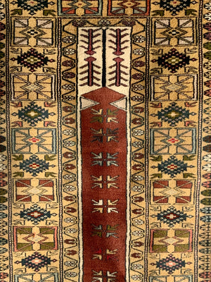 Turkish Melas modern rug with niche design (142 x 87cm) *AF